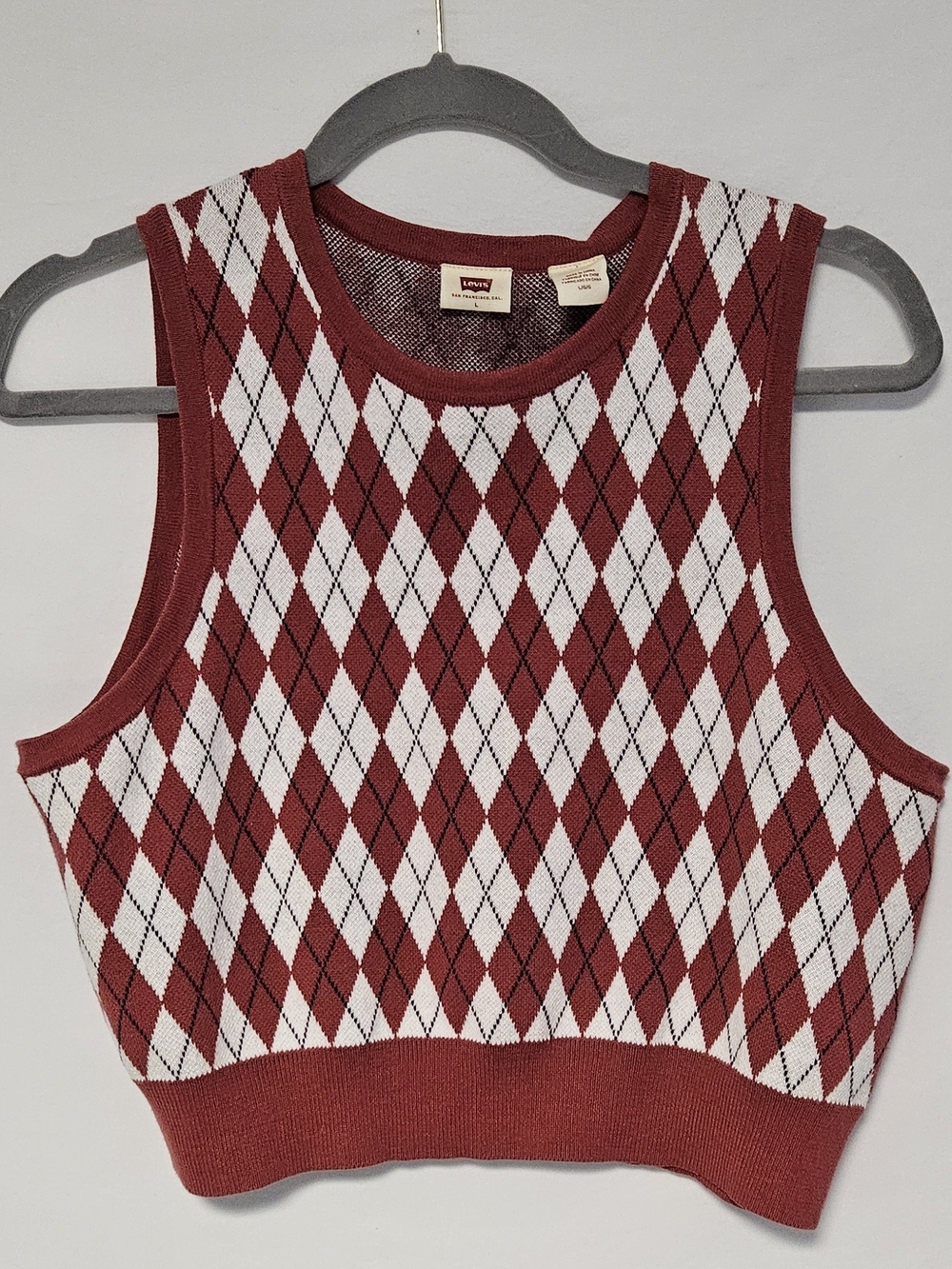 Levi's Ilia Argyle Cropped Sweater Vest. Size L